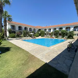 Otel Burç ***